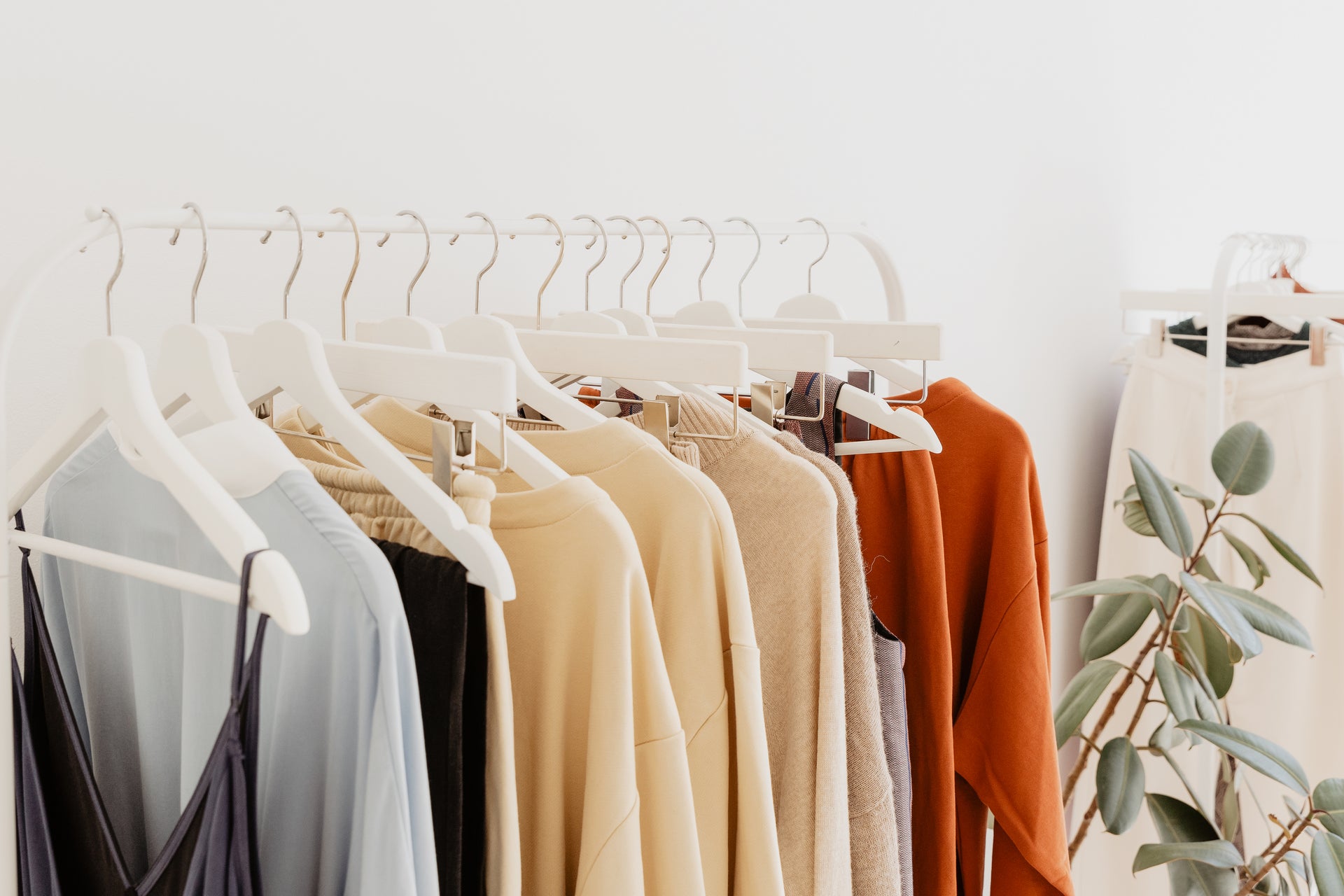 REFRESH YOUR WARDROBE